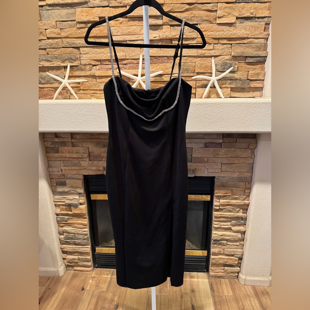Lulu's Elegant Black Dress with Silver Detail Medium
